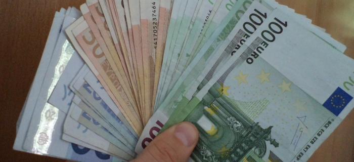 ZAVAROVANJE KREDITA PRI ZAVAROVALNICI – ENOSTAVNA, VENDAR DRAGA MOŽNOST